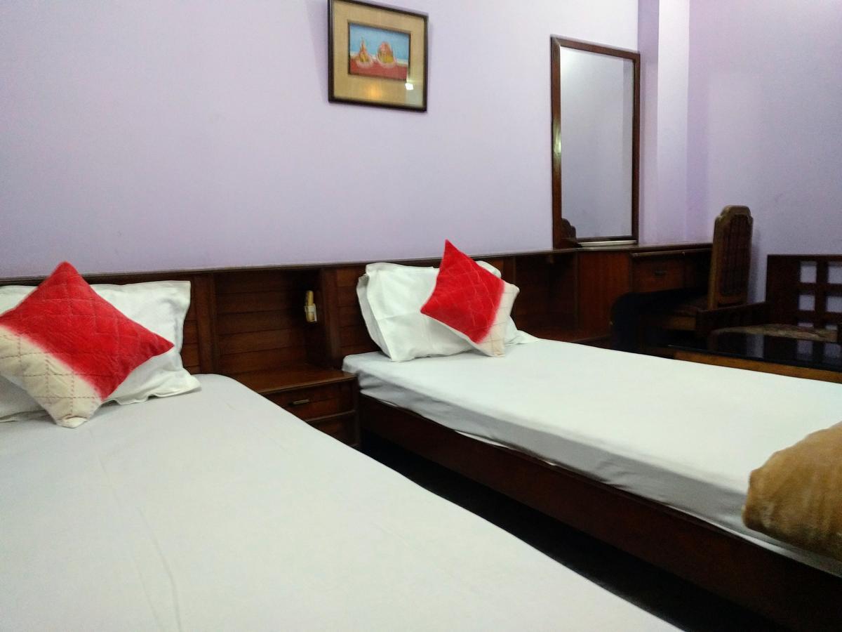 كولكاتا Ashray Guesthouse المظهر الخارجي الصورة