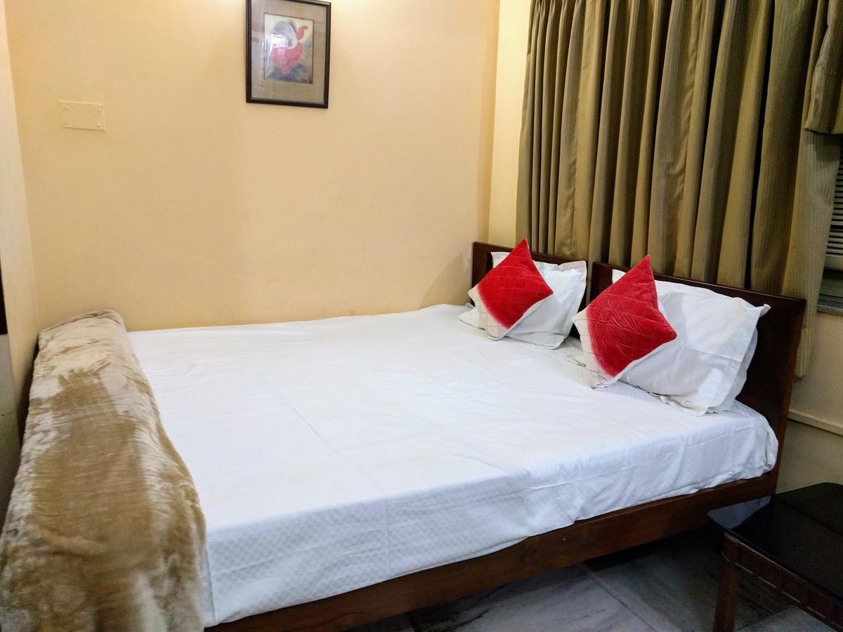 كولكاتا Ashray Guesthouse المظهر الخارجي الصورة