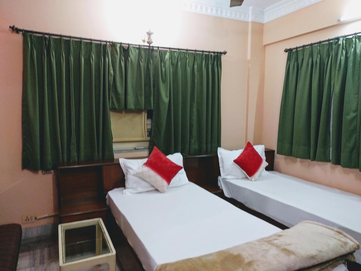 كولكاتا Ashray Guesthouse المظهر الخارجي الصورة