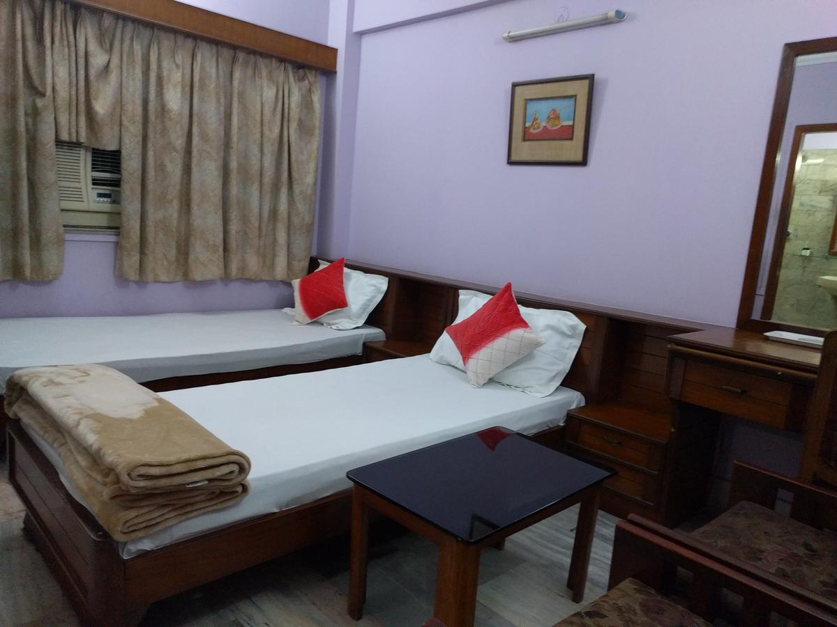 كولكاتا Ashray Guesthouse المظهر الخارجي الصورة